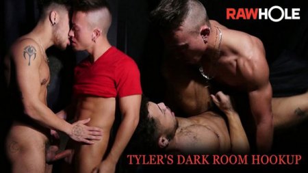 Tyler's Dark Room Hookup 2020-11-03